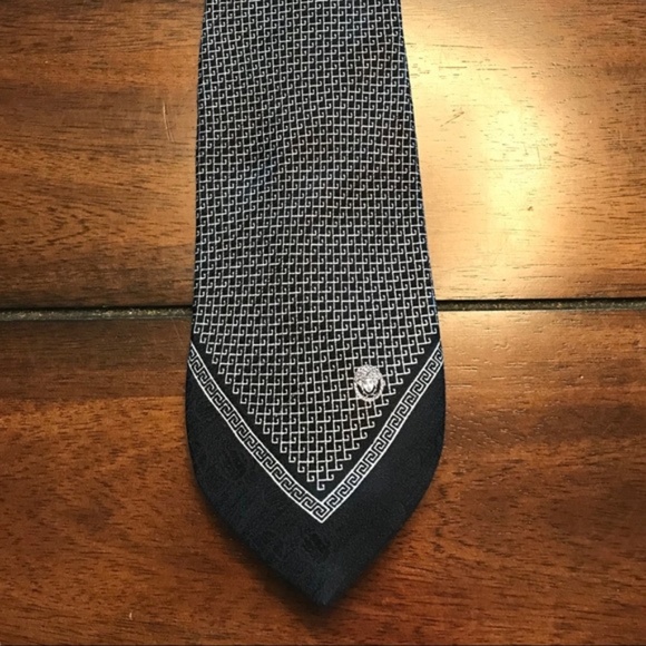 RARE VINTAGE 100% SILK GIANNI VERSACE TIE BLK/SLVR